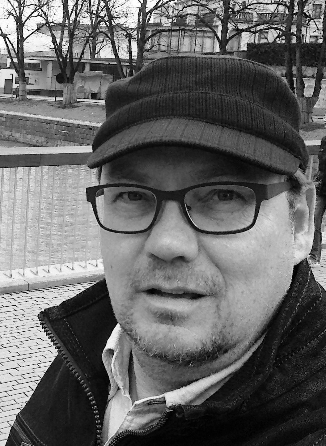 Neuvokas toiminimiyrittäjä
