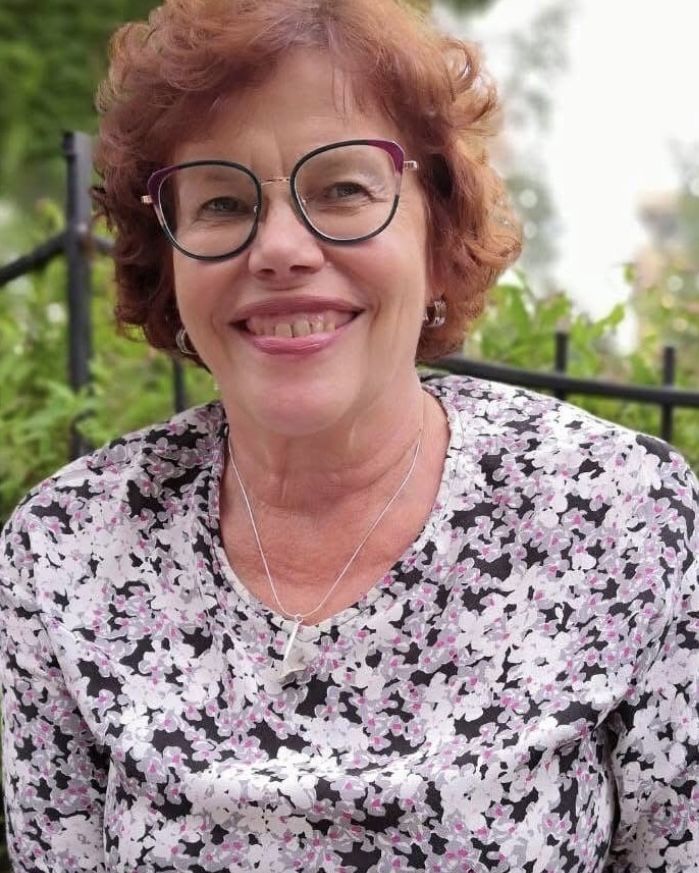 Onnellisen kirjaston opas