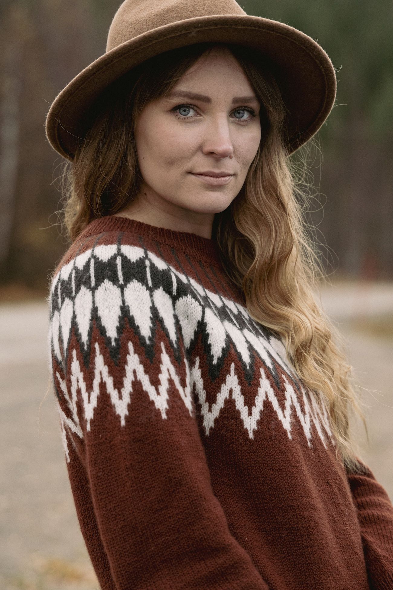 Unfolding Landscapes – 17 Knits for the Road