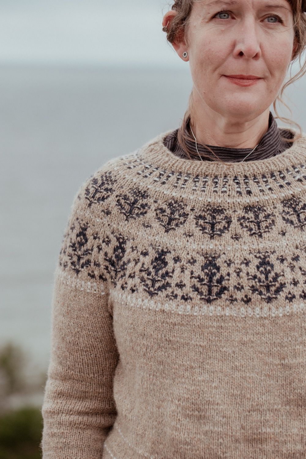 The Island and the Forest: A Knitted Correspondence